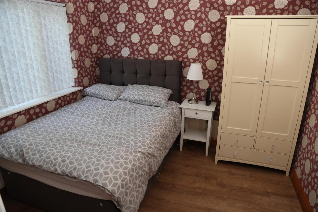 Cosy 3-Bed Bungalow Nec Airport Close To Amenities Birmingham Ngoại thất bức ảnh