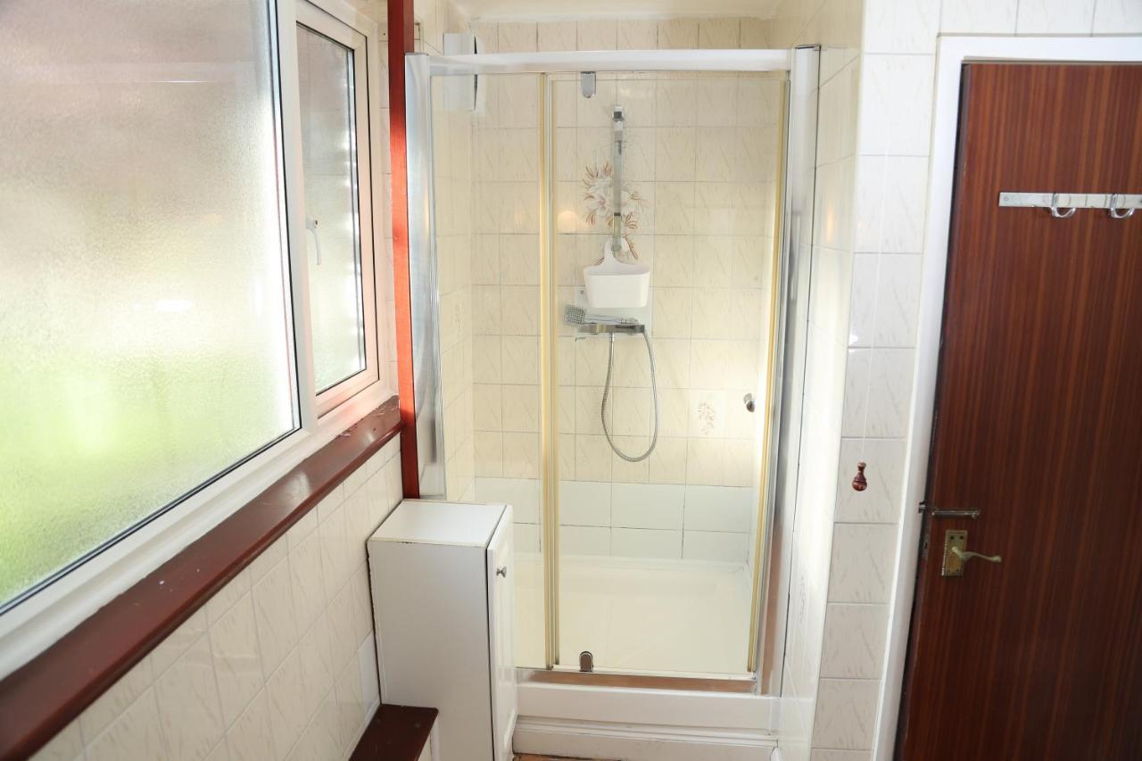 Cosy 3-Bed Bungalow Nec Airport Close To Amenities Birmingham Ngoại thất bức ảnh